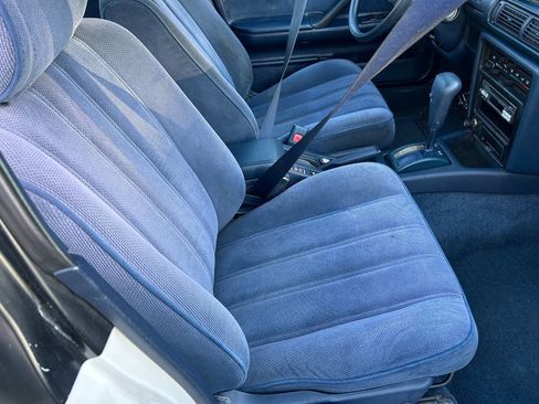 Used 1991 Toyota Camry Deluxe image 34