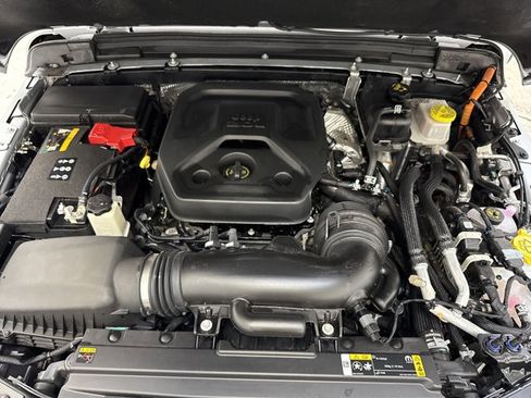 Used 2024 Jeep Wrangler High Altitude image 35