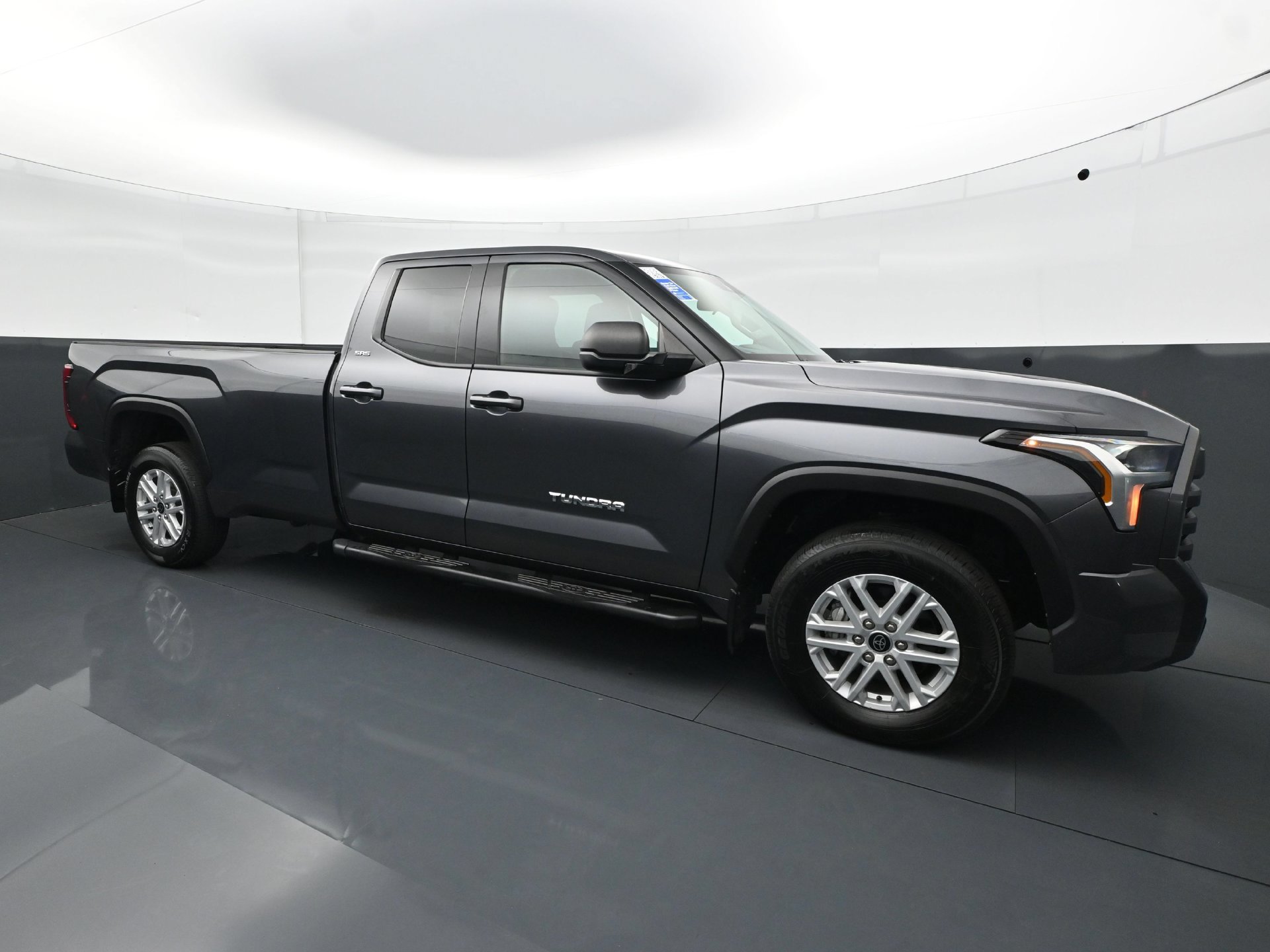 Used 2023 Toyota Tundra SR5 AWD/4WD image 9