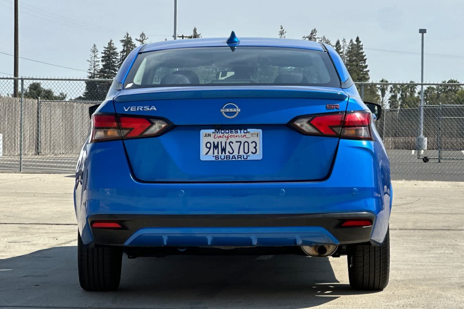 Used 2024 Nissan Versa SR FWD image 4