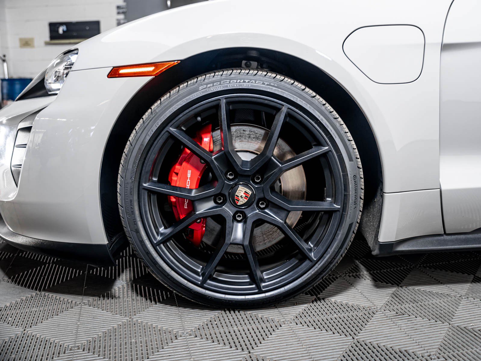 Certified 2023 Porsche Taycan GTS w/ Premium Package (P6U) AWD/4WD image 12