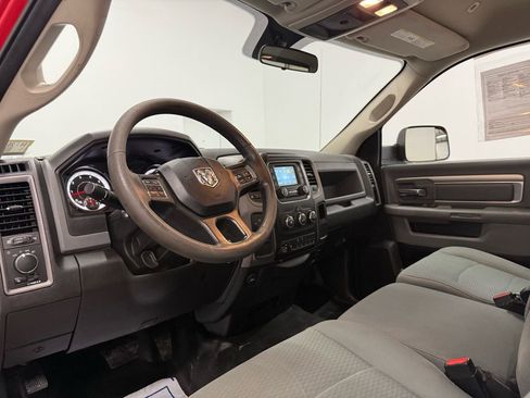 Used 2018 RAM 2500 Tradesman w/ Chrome Appearance Group image 12