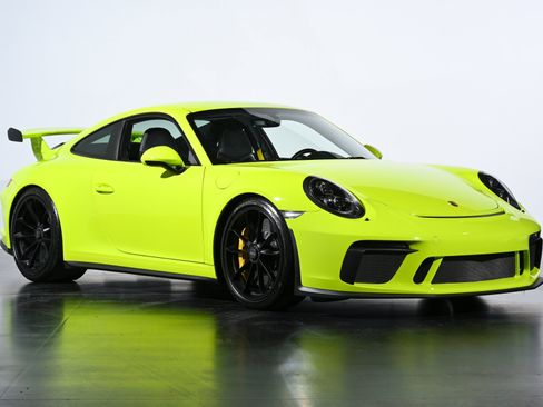 Used 2018 Porsche 911 GT3 RWD image 8