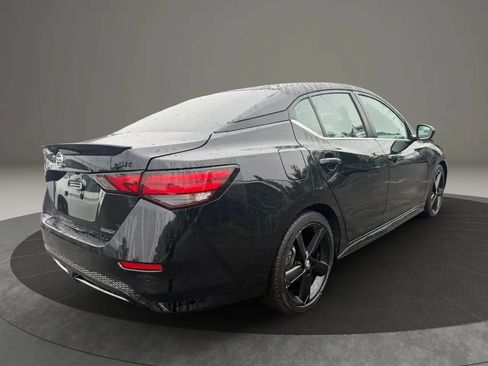 Used 2022 Nissan Sentra SR w/ Midnight Edition FWD image 5