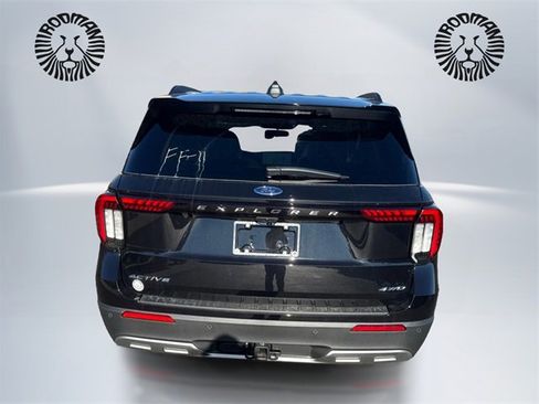 New 2026 Ford Explorer Active w/ Active Comfort Package image 6