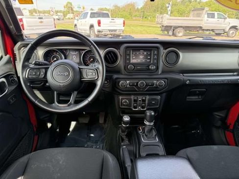 Used 2018 Jeep Wrangler Unlimited Sport S AWD/4WD image 15