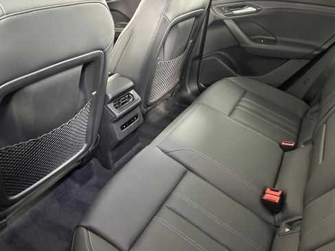 Used 2025 Audi Q6 e-tron Premium w/ Convenience Package image 11