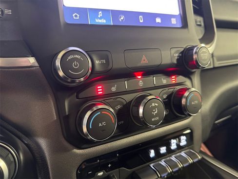 Used 2022 RAM 1500 Big Horn image 30
