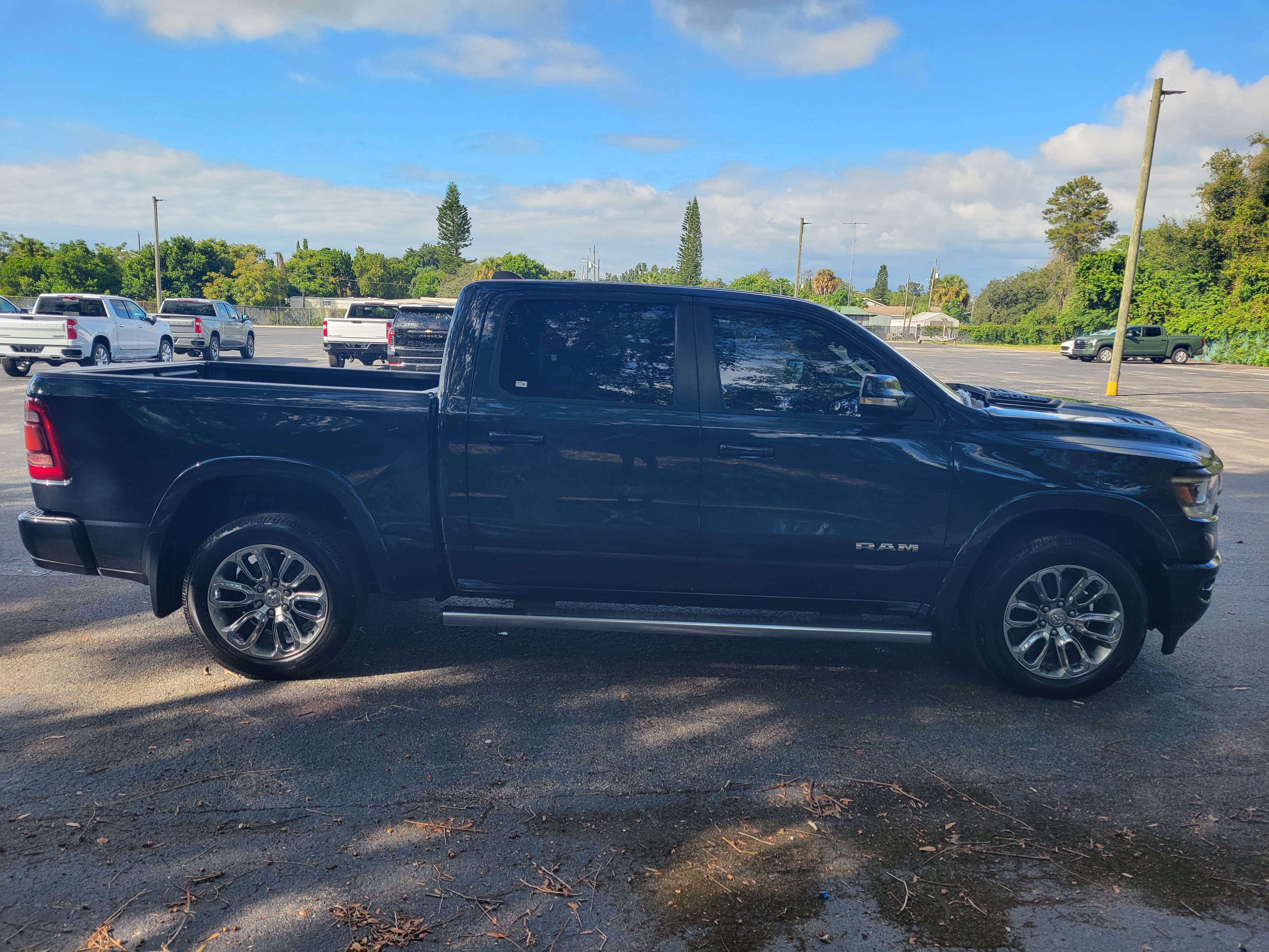 Used 2021 RAM 1500 Laramie w/ Sport Appearance Package AWD/4WD image 4