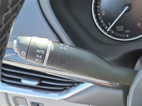 Used 2023 Cadillac XT4 Premium Luxury image 24