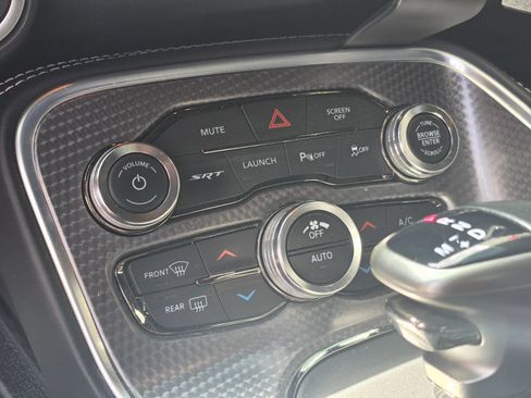 Used 2022 Dodge Challenger SRT Hellcat w/ Plus Package RWD image 15