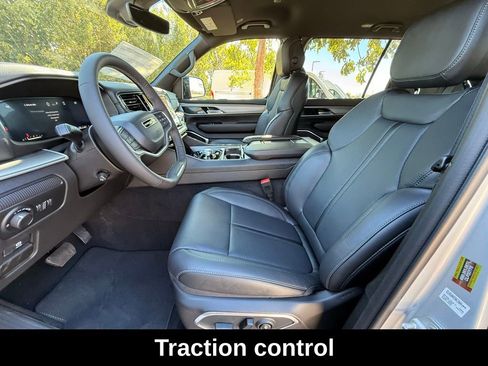 New 2026 Jeep Grand Wagoneer Limited w/ 8-Passenger Seating Package image 10