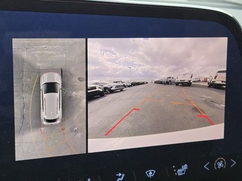 Used 2024 Chevrolet Equinox EV RS image 3