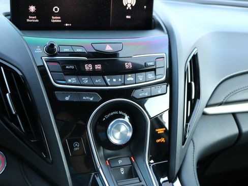 Used 2024 Acura RDX SH-AWD image 24