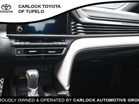 Used 2025 Toyota Camry SE w/ Convenience Package FWD image 27