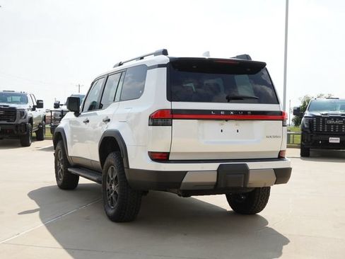 Used 2025 Lexus GX 550 AWD/4WD image 7