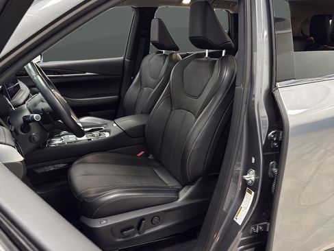 Used 2024 INFINITI QX60 Sensory w/ Vision Package AWD/4WD image 9