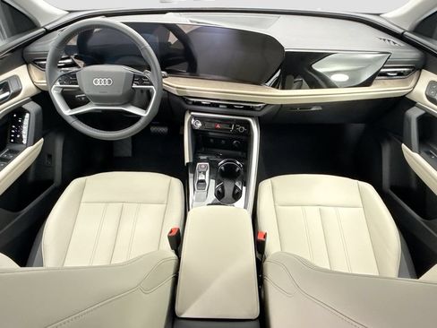 Certified 2025 Audi Q5 Premium w/ Convenience Package AWD/4WD image 13