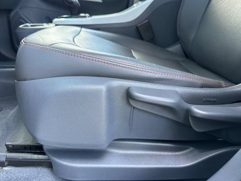 Used 2020 Chevrolet Bolt Premier w/ Infotainment Package FWD image 15