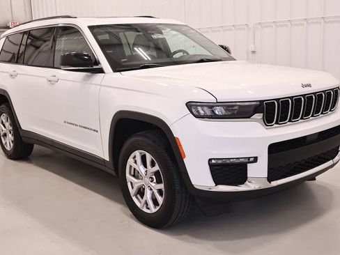 Used 2021 Jeep Grand Cherokee L Limited AWD/4WD image 3