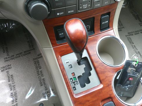 Used 2009 Toyota Highlander Limited image 26