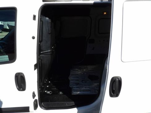 Used 2021 RAM ProMaster City Tradesman image 25