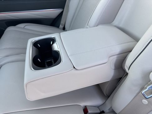 Used 2025 Genesis GV80 3.5T Advanced image 17