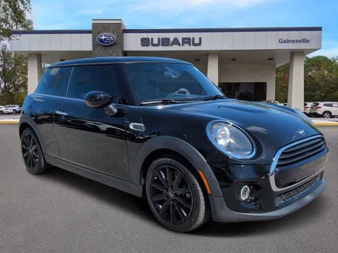 Used 2020 MINI Cooper 2-Door Hardtop image 8