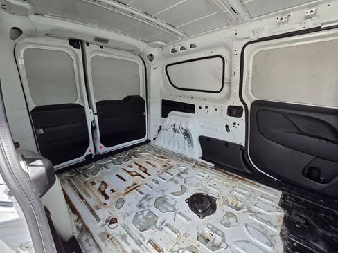 Used 2019 RAM ProMaster City Tradesman FWD image 16