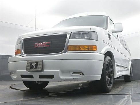 Used 2022 GMC Savana 2500 Explorer Conversion Van image 20