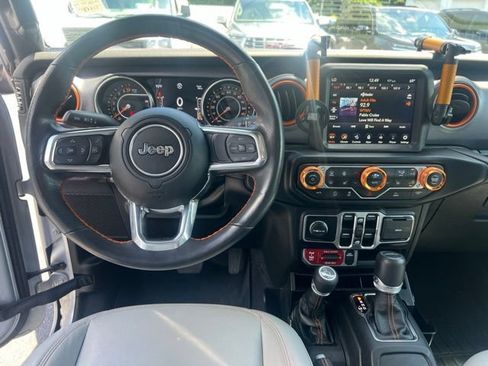 Used 2023 Jeep Gladiator Mojave w/ Cold Weather Group AWD/4WD image 19
