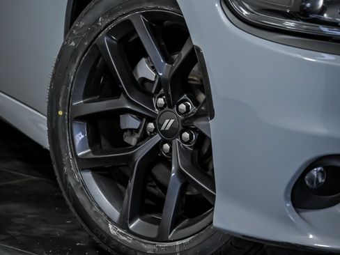 Used 2022 Dodge Charger R/T RWD image 3