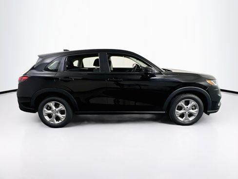 Used 2023 Honda HR-V LX image 4