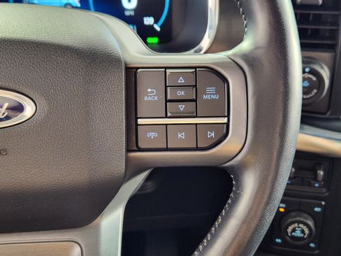 Used 2022 Ford F150 Lariat w/ Equipment Group 502A High image 19