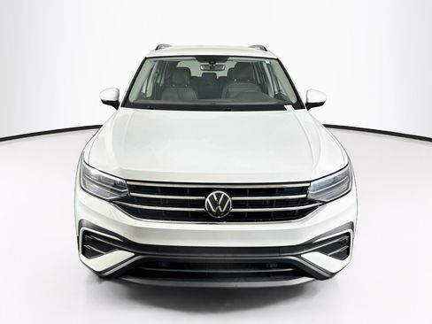 Used 2023 Volkswagen Tiguan S FWD image 2