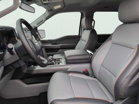 New 2025 Ford F150 Lariat w/ Equipment Group 501A Mid image 8