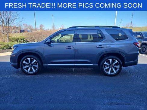 Certified 2025 Honda Pilot Touring image 2