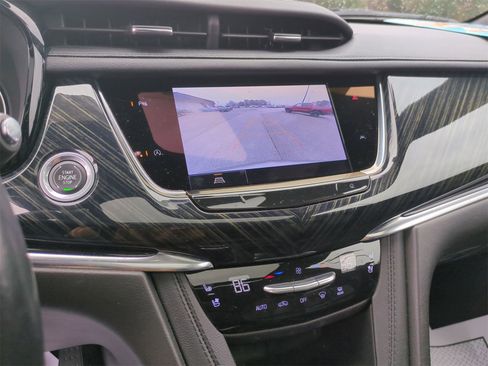 Certified 2023 Cadillac XT6 Premium Luxury image 15