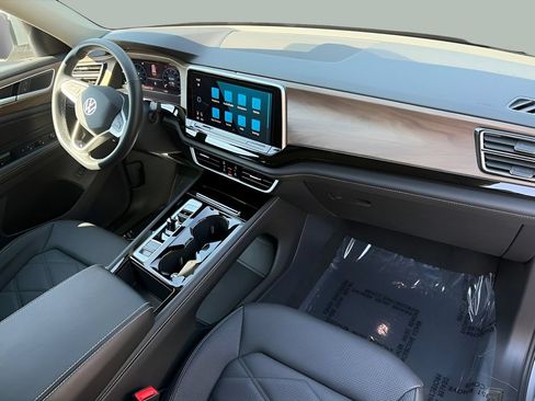 Used 2026 Volkswagen Atlas SE AWD/4WD image 13