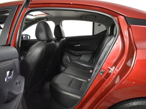 Used 2023 Nissan Sentra SR w/ SR Premium Package FWD image 30