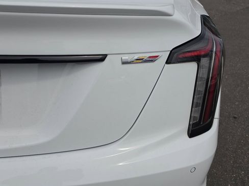 Used 2024 Cadillac CT5 V RWD image 39