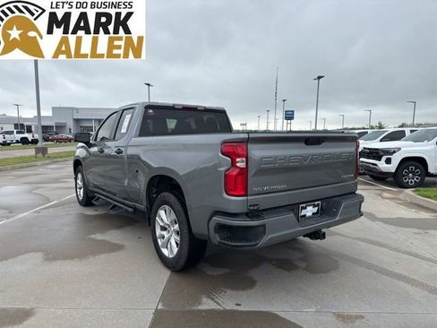 Used 2022 Chevrolet Silverado 1500 Custom w/ Safety Confidence Package image 4