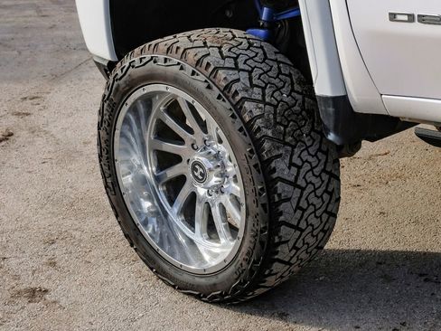 Used 2022 GMC Sierra 2500 Denali w/ Denali Ultimate Package image 62