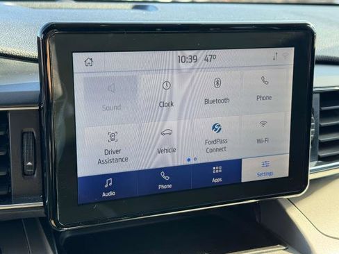 Used 2021 Ford Explorer XLT w/ Equipment Group 202A image 18