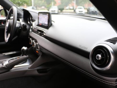 Certified 2023 MAZDA MX-5 Miata Grand Touring RWD image 8