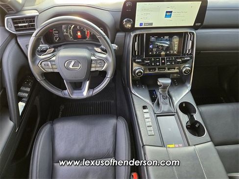 Used 2024 Lexus LX 600 4WD w/ Luxury Package image 14