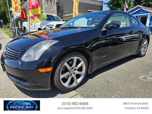 Used 2004 INFINITI G35 Coupe w/ Performance Tire & Wheel Pkg RWD image 3