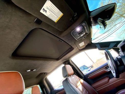 Used 2025 GMC Sierra 1500 Denali Ultimate image 14