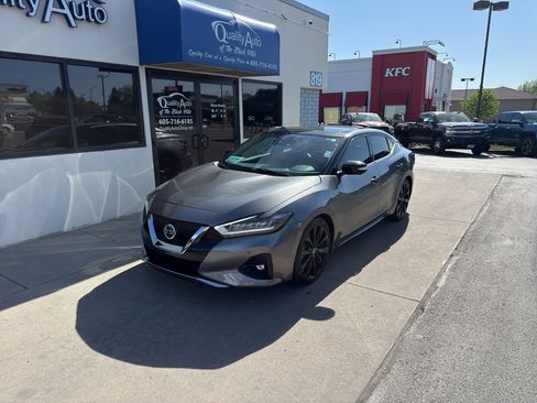Used 2022 Nissan Maxima Platinum w/ Sport Mat Group FWD image 2