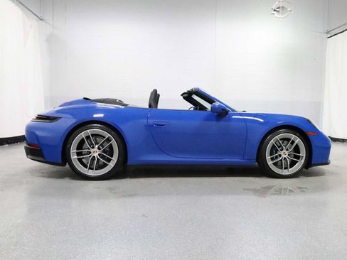 Used 2025 Porsche 911 Carrera RWD image 10